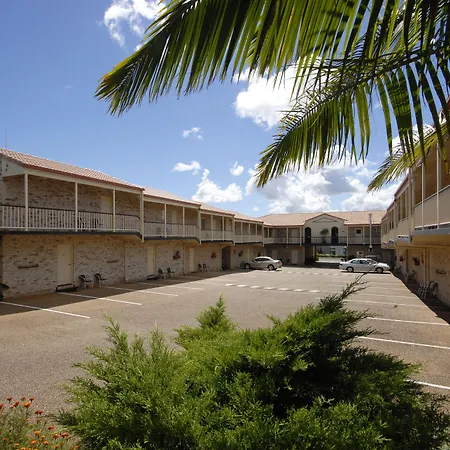 Highlander Motor Inn-3