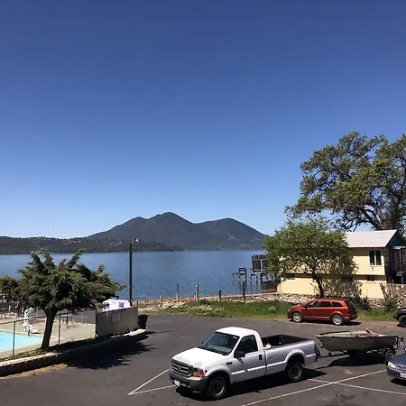 Lamplighter Motel Clearlake-3