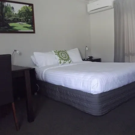 Arena Court Motel-3