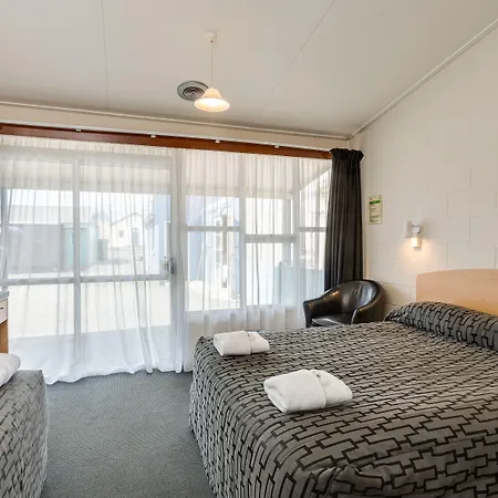 Ocean Beach Hotel-2