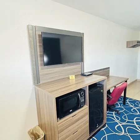 Budget Inn Pecos-3