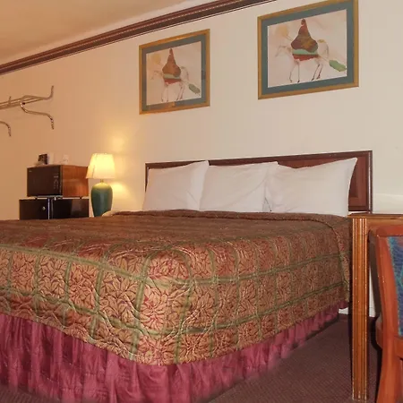 Antlers Budget Inn-3