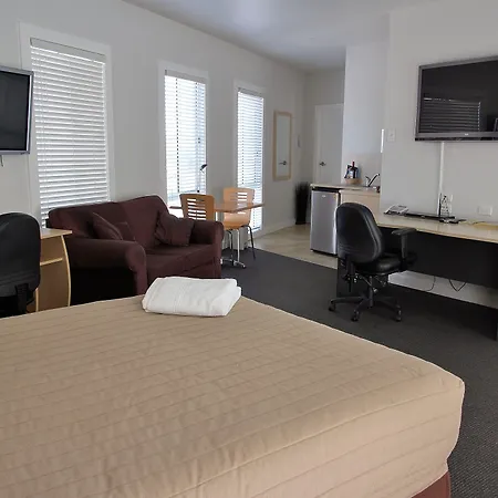 Aston Hill Motor Lodge-3