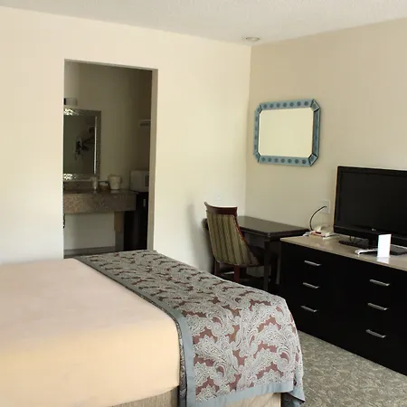 America Travel Inn-3