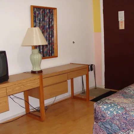 Lion Motel-2