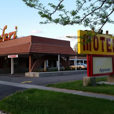 Safari Motel-2