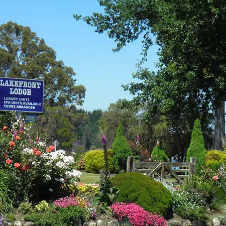 Lakefront Lodge-2