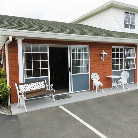 Admirals Motor Lodge-3
