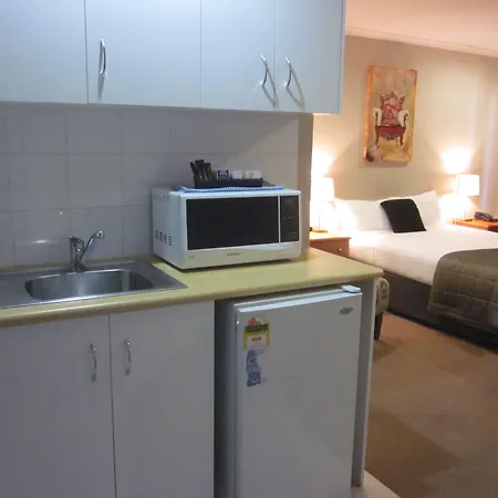 Cosmopolitan Motel & Serviced Apartments-2