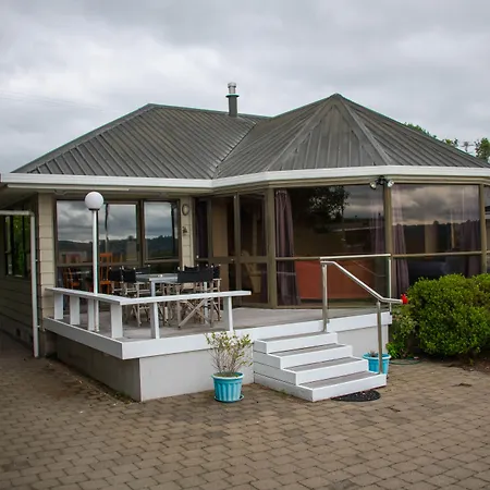 Accent On Taupo Motor Lodge-3