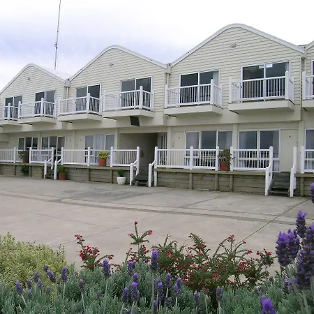 A Great Ocean View Motel-3