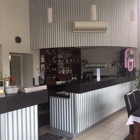 Station Motel-3