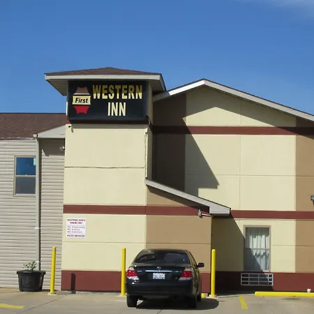First Western Inn - Fairmont City-3