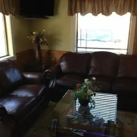 Downtowner Inn And Suites - Houston-2