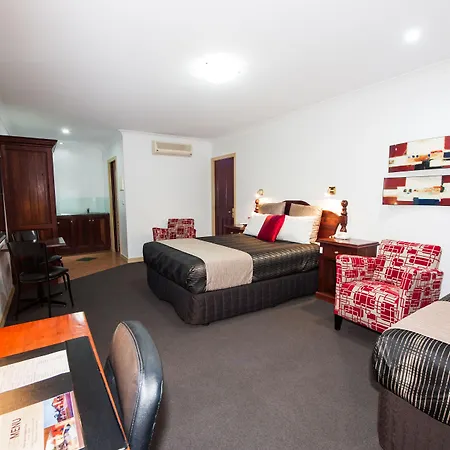 Georgian Motor Lodge-2