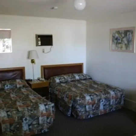 Skyline Motel-2