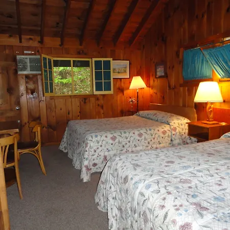 Amber Lantern Motel-2