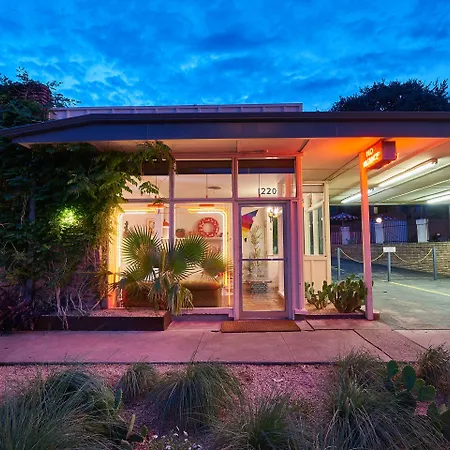 Austin Motel-2