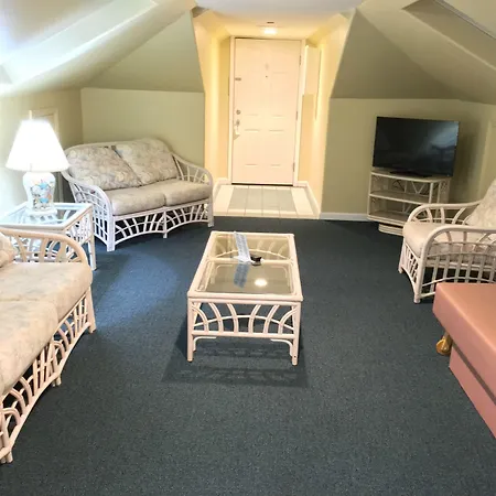 Riviera Resort & Suites-2