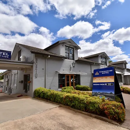 Townhouse Motel Cowra-3
