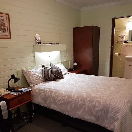 Millers Cottage Motel-2
