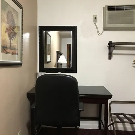 Townhouse Motel-3
