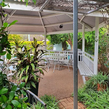 Jacaranda Country Motel-2