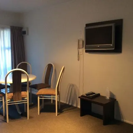 Marksman Motor Inn-3