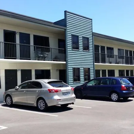 Abode On Courtenay Motor Inn-3