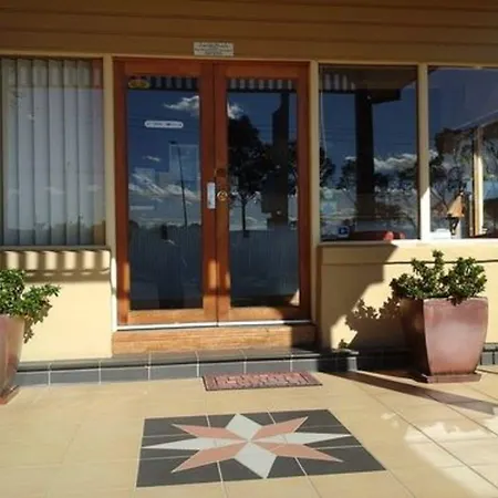 Willows Motel-3