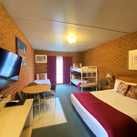 Central Yarrawonga Motor Inn-3