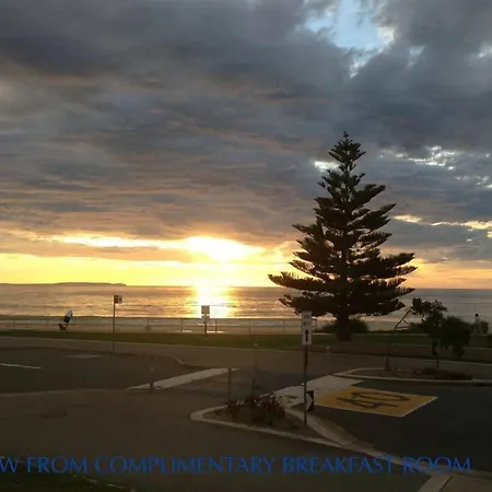 Beach House Mollymook-2