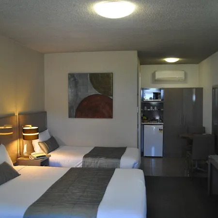 In Town Motor Inn-2