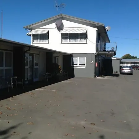 Camberley Court Motel-2