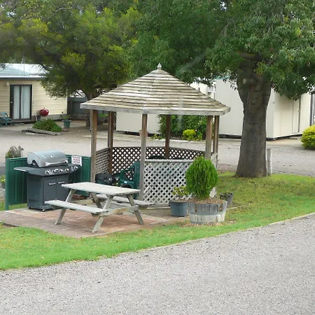 Oval Motel - Murray Bridge-3
