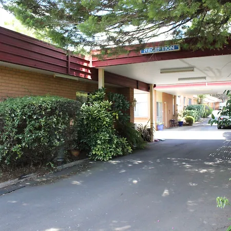 Westwood Motor Inn-2