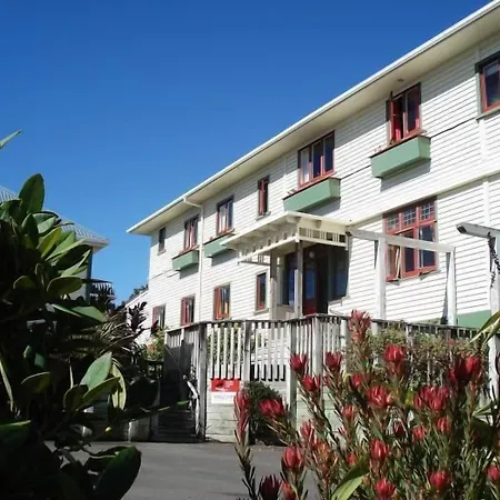 Ducks & Drakes Boutique Motel & Backpackers-2