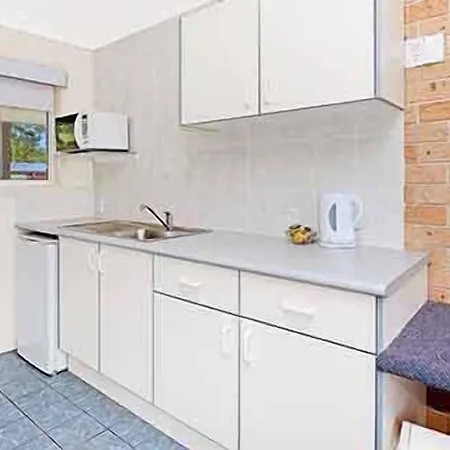 Rotary Lodge Port Macquarie-2