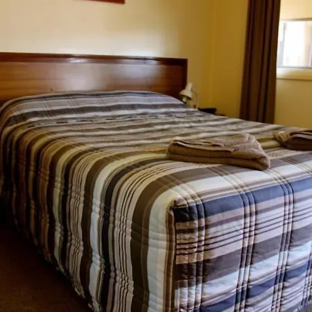 Isis Motel Scone-2