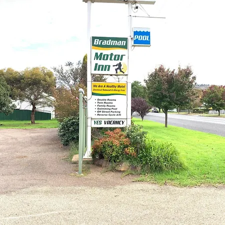 Bradman Motor Inn-2