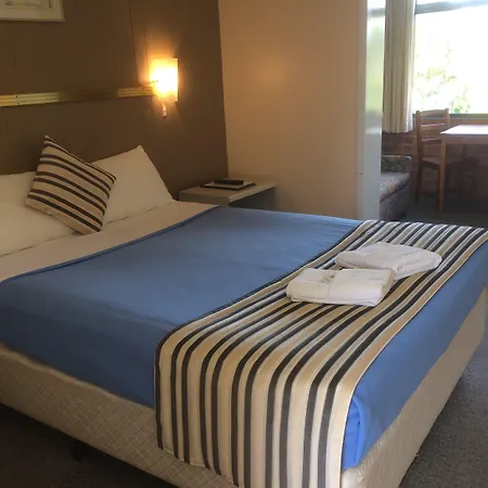 Riverview Motor Inn-2