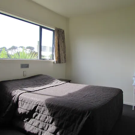 Dunedin Holiday Park-3