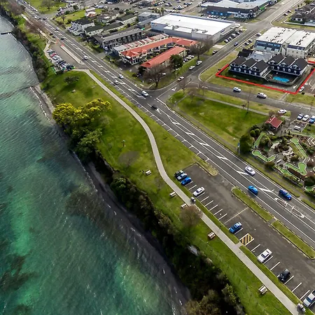 Le Chalet Suisse Motel Taupo-3