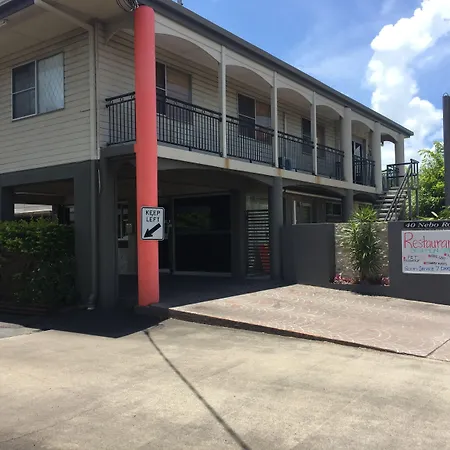 Country Plaza Motor Inn-2