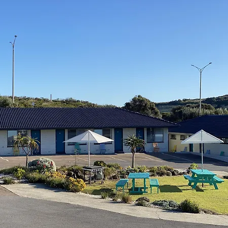 Southern Ocean Motor Inn-3