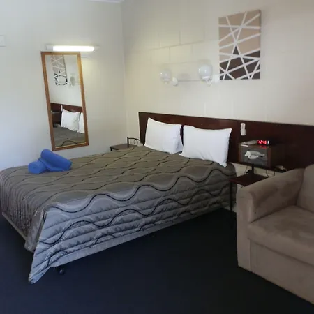 Coachman Motel-2