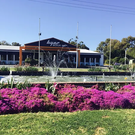 Byer Fountain Motor Inn-2
