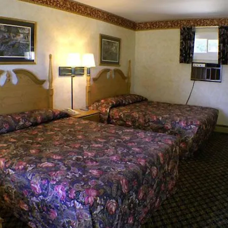 Appalachian Motel-3
