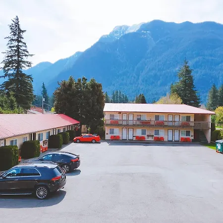 Red Roof Motor Inn-2