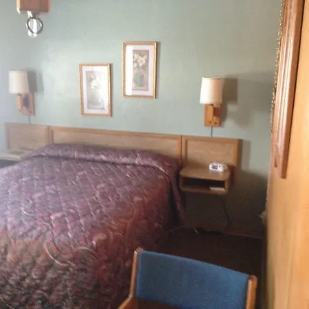 Jamestown Motel-2